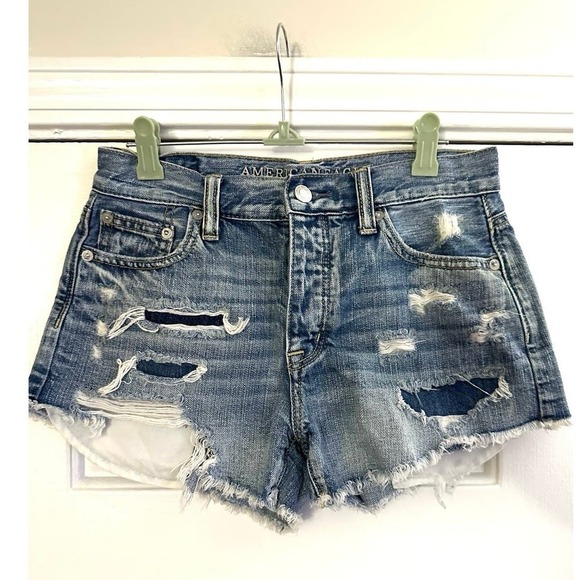 American Eagle Distressed Vintage Hi-Rise Festival Denim Jean Shorts - Sz 0 - Picture 2 of 5